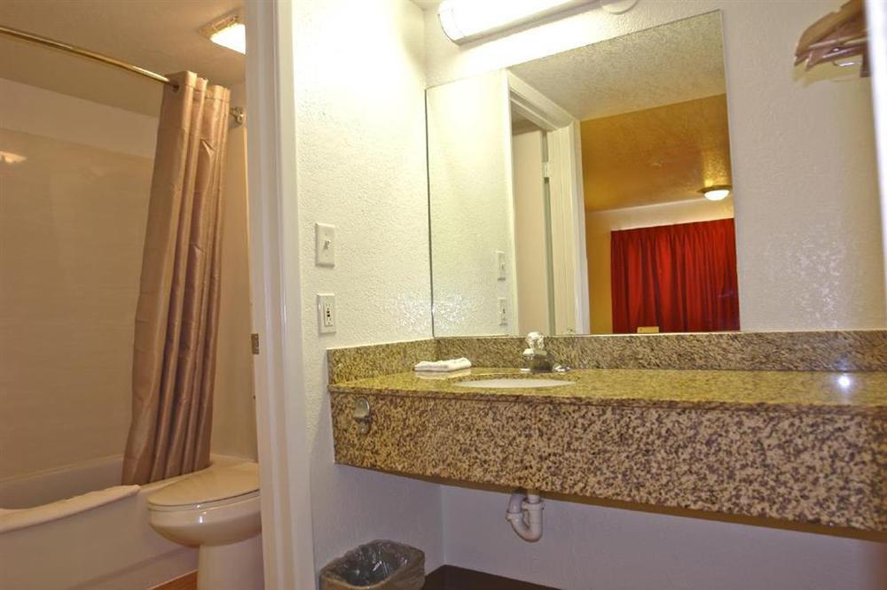 Motel 6-Amarillo, Tx - Airport الغرفة الصورة